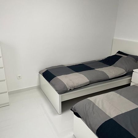 Apartment White Zagreb - Private Parking&Garage Εξωτερικό φωτογραφία