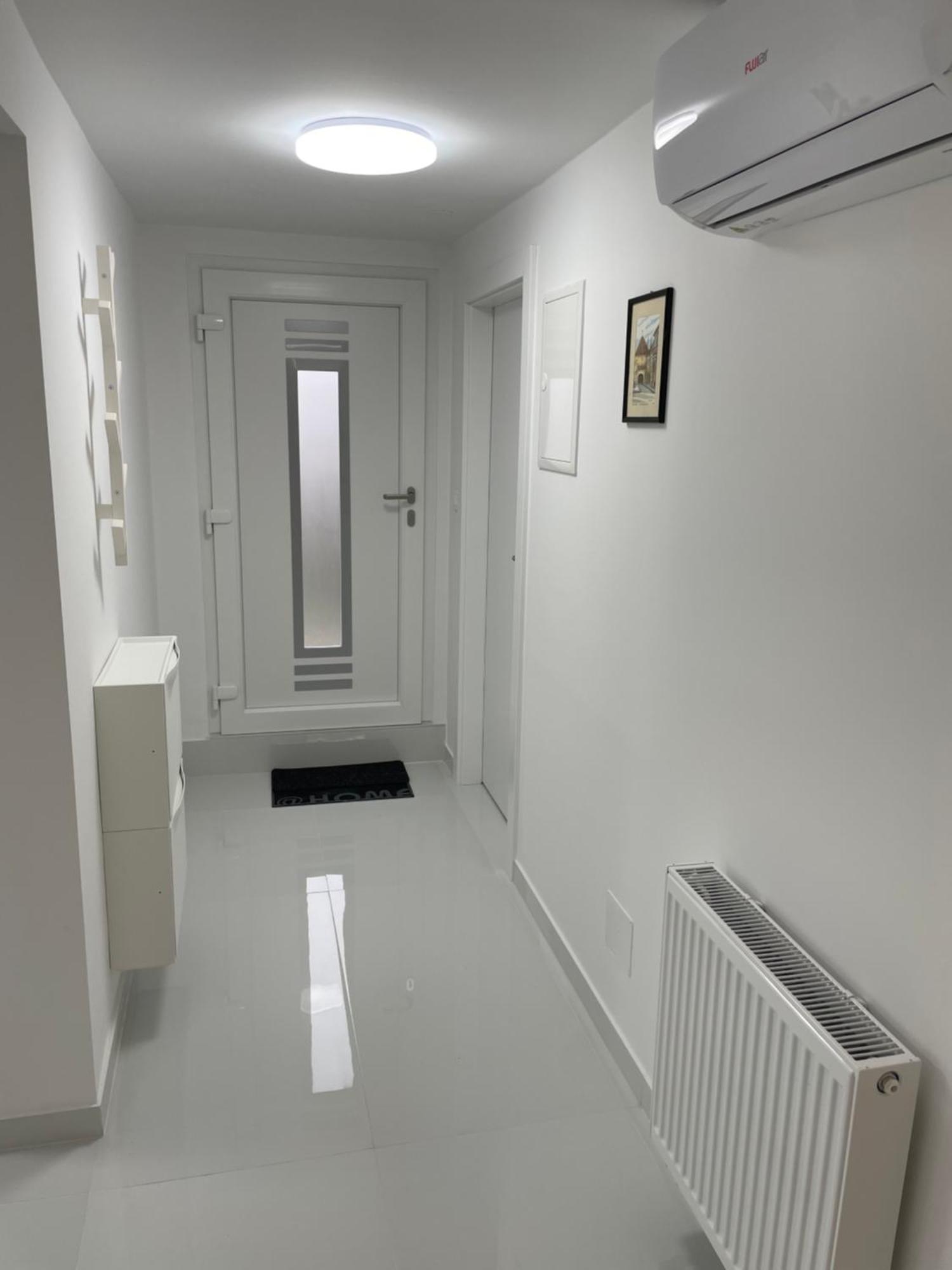 Apartment White Zagreb - Private Parking&Garage Εξωτερικό φωτογραφία